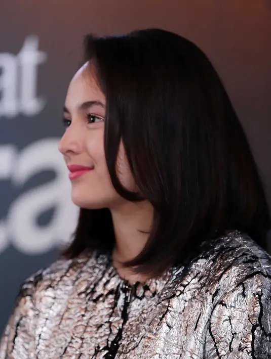 Bagi Chelsea, ini merupakan film pertamanya bergenre komedi. Begitu juga mendapat lawan main dengan bintang utama film Ayat Ayat Cinta. Ia juga belum tahu bicara banyak terkait membangun chemistry dengan lawan mainnya tersebut. (Deki Prayoga/Bintang.com)