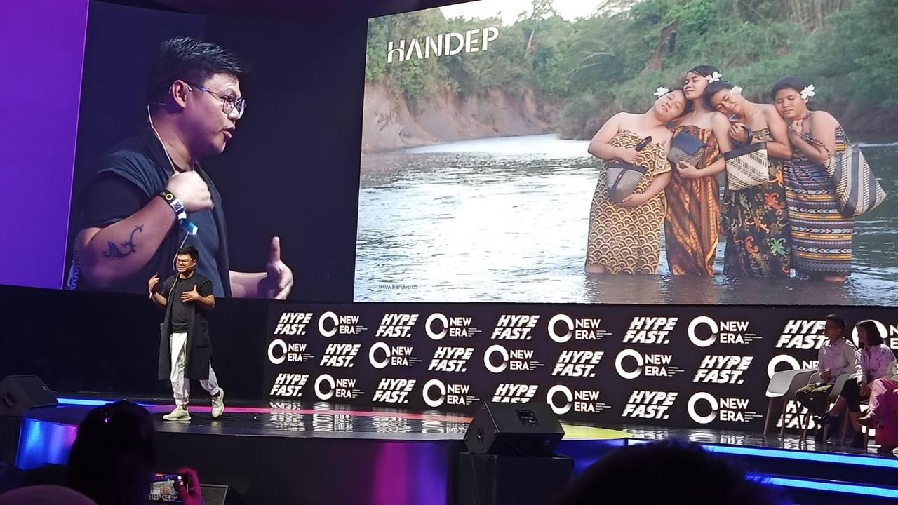 Catatan Akhir Pekan: Menaikkan Derajat Masyarakat Adat Terpinggirkan Lewat Kerajinan Tangan