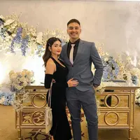 Potret Marco Ivanos sepupu Raisa lamar sang kekasih Debi Sagita di Jepang. (Sumber: Instagram/debisagita)