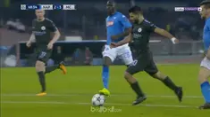 Manchester City melangkah ke fase gugur Liga Champions setelah berhasil menang 4-2 atas Napoli dan di laga ini Sergio Aguero berhasil membuktikan dirinya sebagai pencetak gol terbanyak City. Lorenzo Insigne memecah kebuntuan di menit ke-21, tapi City...