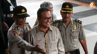 Ketua KPU Riau Kunjungi Gubernur Riau Rusli Zainal di Rutan KPK