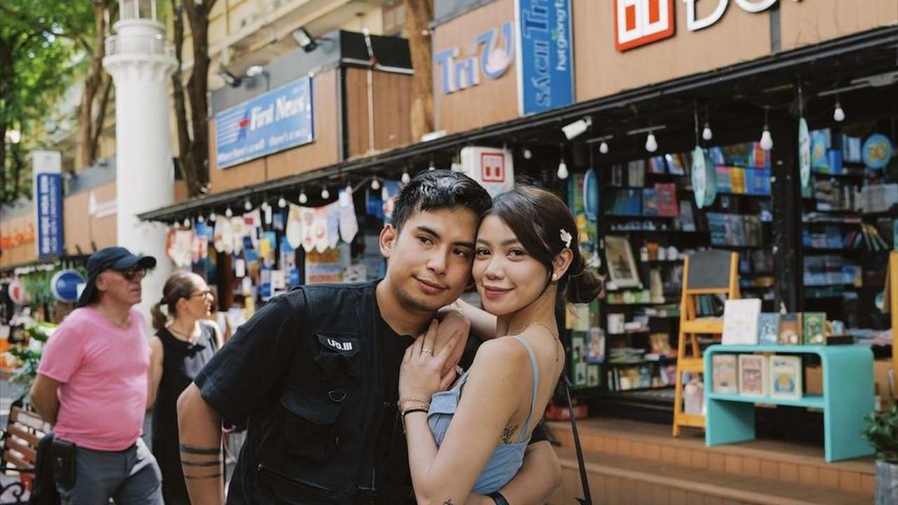 Sementara Rachel baru-baru ini mengumumkan putus dengan Salim, kabar perselingkuhan sang mantan pacar dengan Azizah Salsha pun beredar. Berbeda dengan Rachel, hubungan Okin justru terlihat semakin harmonis.<br>