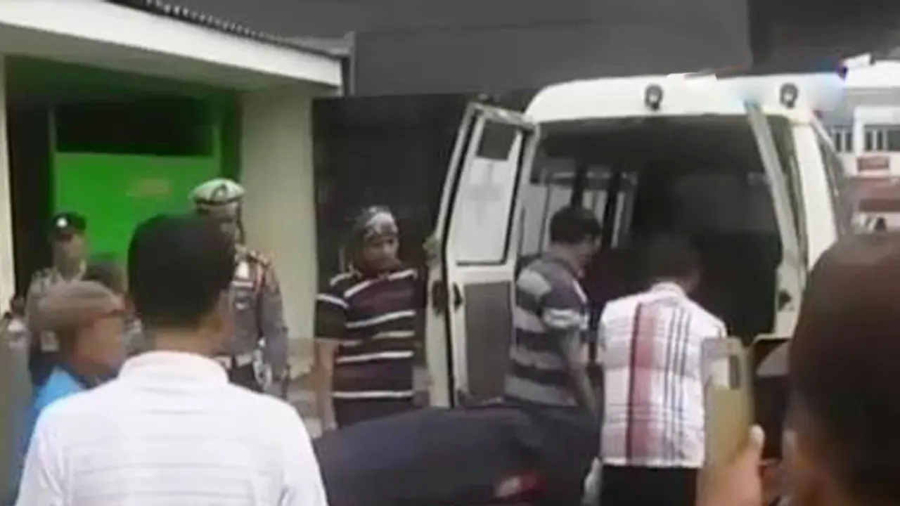 Kilas Indonesia: 1 Penumpang Bus Jakarta-Blitar Ditemukan Tewas