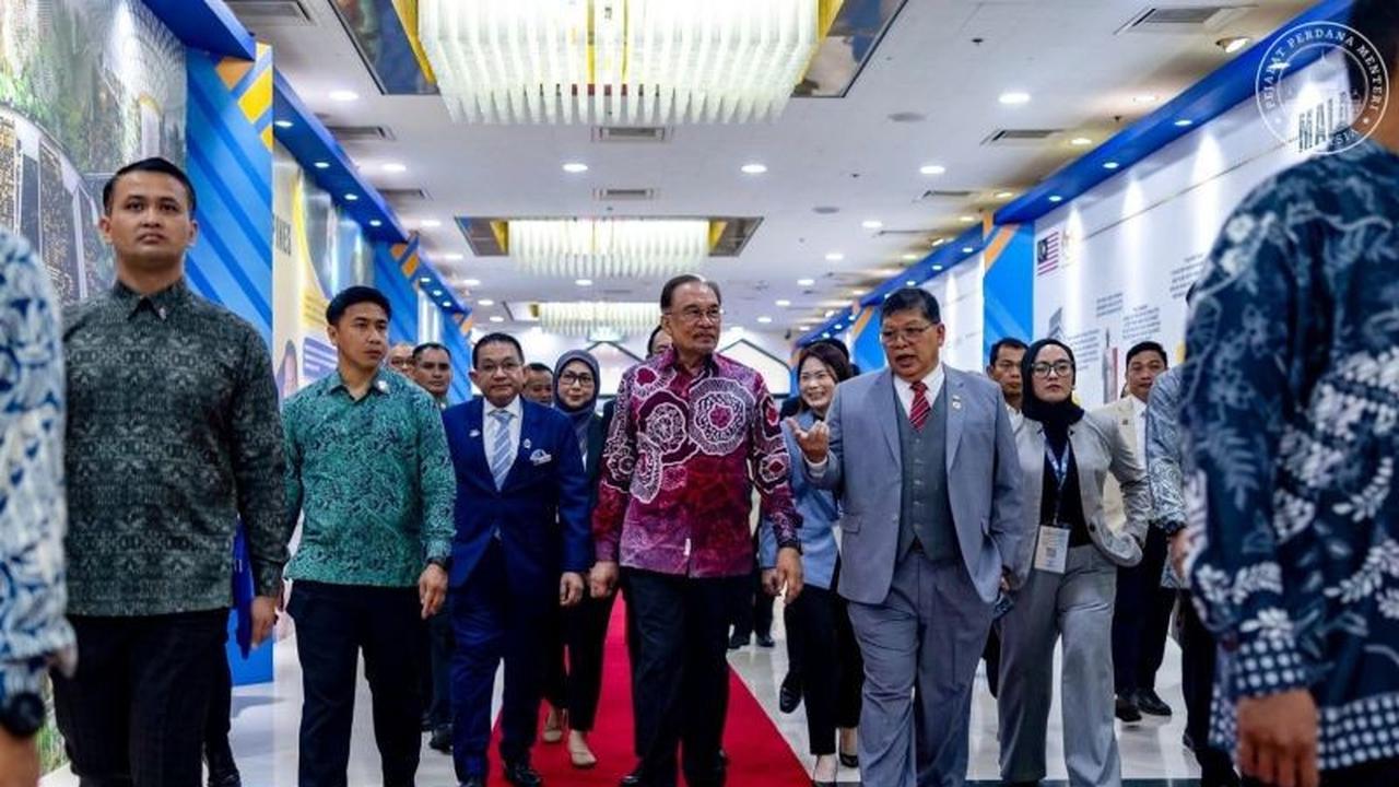 Anwar Ibrahim: KTT ASEAN 2025 Oktober Paling Menantang, Ada Donald Trump hingga Vladimir Putin?