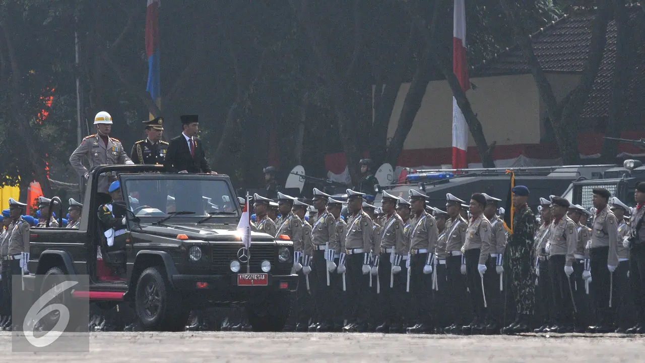 20150701-Upacara-Peringatan-HUT-Polri-ke-69-Jakarta-Jokowi3