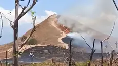Kebakaran Hanguskan 5 Hektare Pulau Kenawa NTB