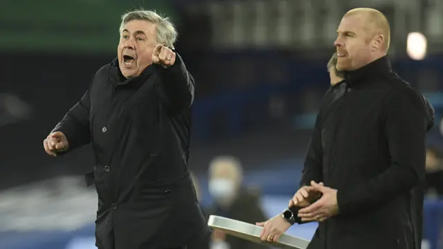 FOTO: Everton Dihajar Burnley di Goodison Park