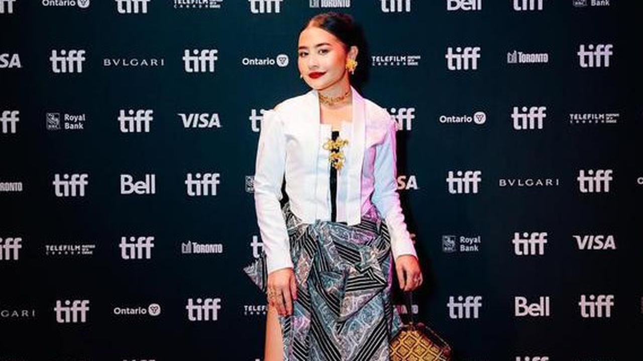 Gaya Cantik Berbatik Prilly Latuconsina, Padukan Elemen Modern dan Elegan dengan Nuansa Tradisional yang Khas