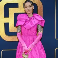 Bella Poarch (https://www.instagram.com/p/Cd4eSqErXUT/)