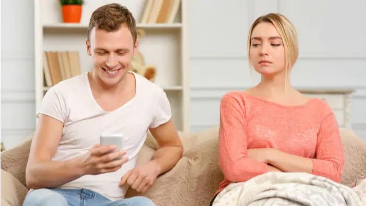 Cara Ampuh Mengatasi Rasa Cemburu dalam Hubungan LDR: Tips Jitu agar Hubungan Tetap Harmonis