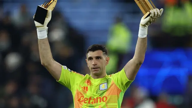 Emiliano Martinez Punya Aura Mirip Barthez