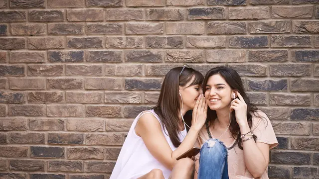 5. Tidak Mudah Percaya Gosip