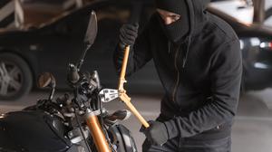 Detik-Detik Polisi Bongkar Aksi Maling Motor Bersenjata Airsoft Gun di Bogor