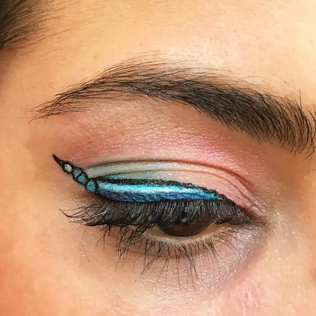 6 Tren Makeup Ini Unik Banget, Mulai dari Eyeliner Sampai Desain Cat Kuku