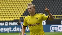 2. Erling Haaland - Pemain berusia 19 tahun ini menjalani karier cemerlang bersama Borussia Dortmund. Haaland telah melesakkan 16 gol dan tiga aasist dalam 18 laga pertamanya untuk Dortmund. (AFP/Martin Meissner/pool)