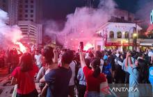 Pesta Biru di Bandung: Persib Hattrick Juara Liga, Ukir Sejarah Dominasi Tiga Musim Beruntun