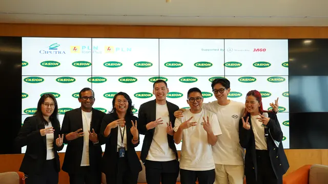 Brandon Salim saat menghadiri peluncuran charging station Casion