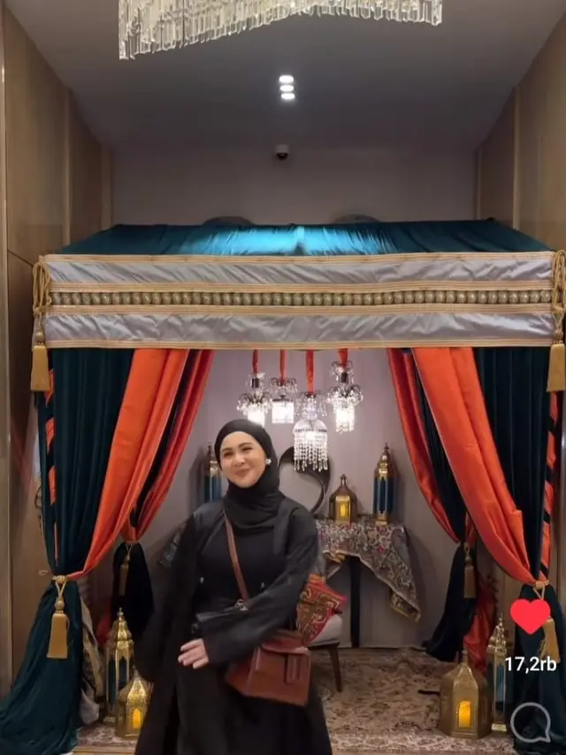 Potret Kesha Ratuliu saat bukber bersama geng Mamayu (Sumber: Instagram/@marginw)