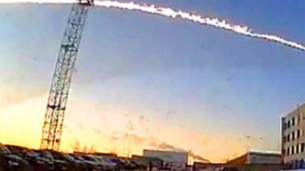 Hujan meteor tiap hari serang bumi
