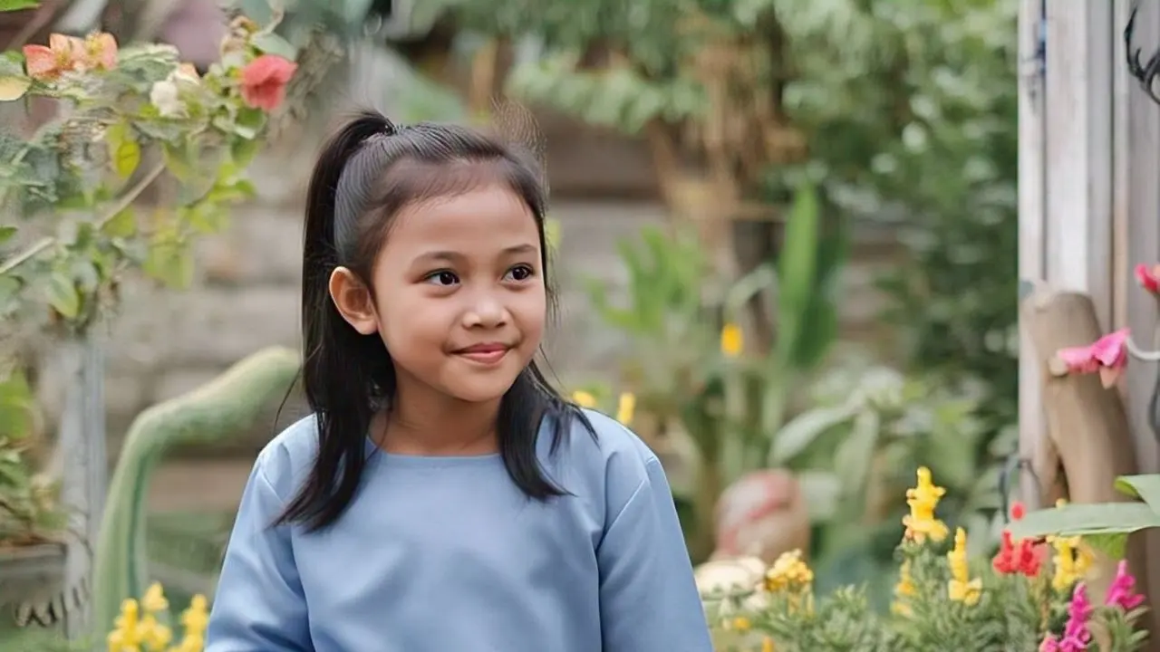 Model Baju Anak Atasan Polos Kombinasi (Image by Meta AI)