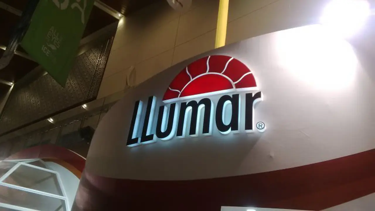 LLumar Rilis Kaca Film Baru di GIIAS 2015