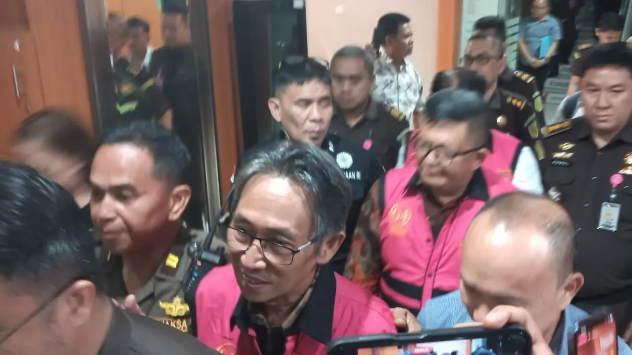 Korupsi dana bantuan