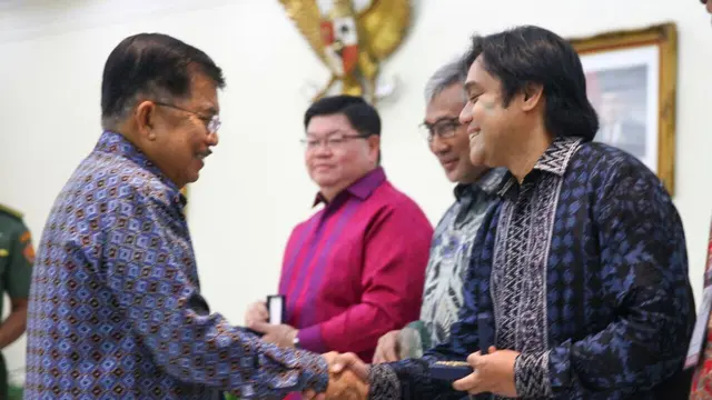 Jusuf Kalla - Dwiki Dharmawan
