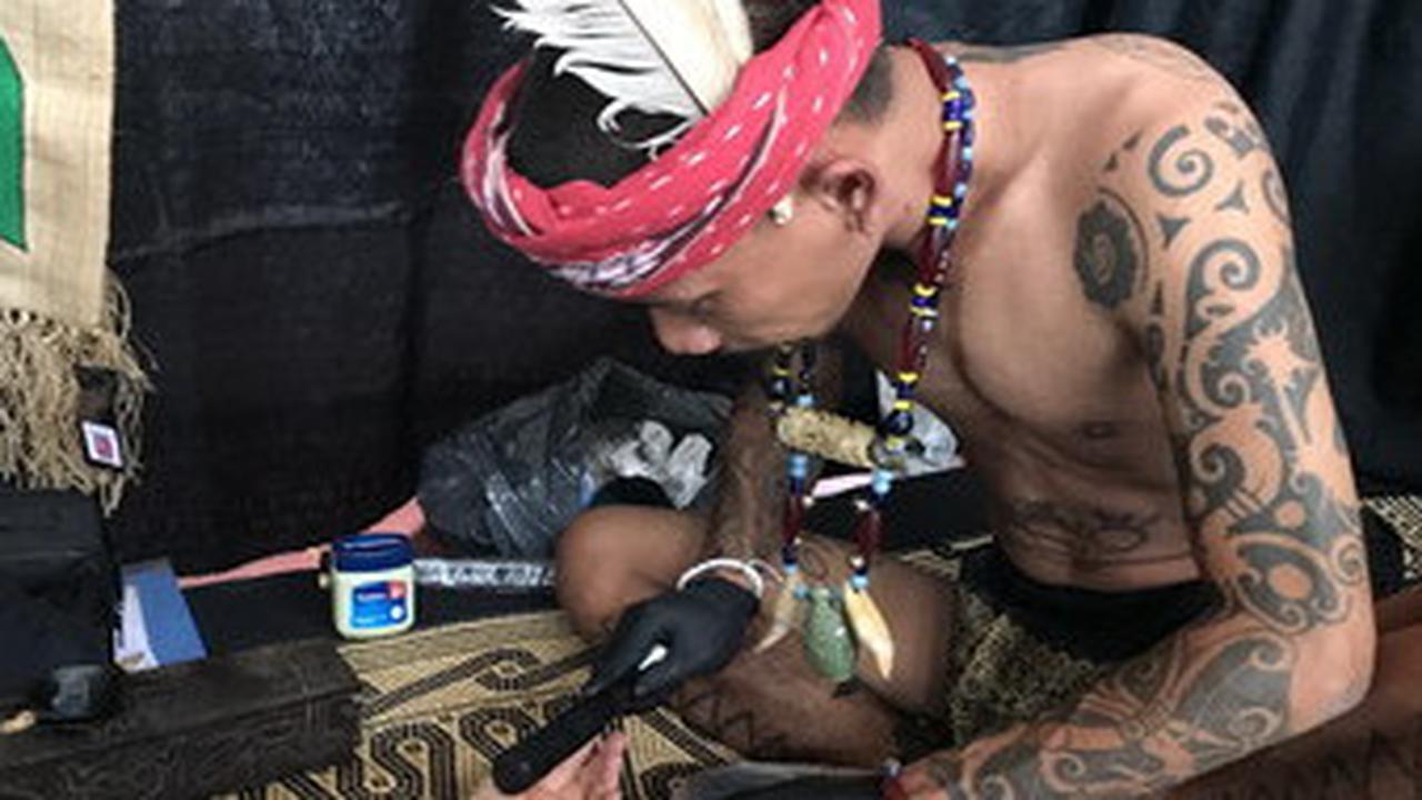 Warga Pedalaman Suku Dayak