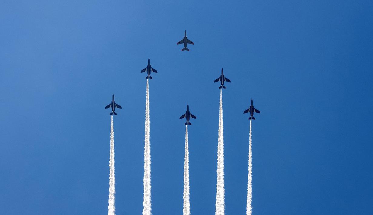 FOTO: Latihan Tim Aerobatik Jepang Jelang Pembukaan ...
