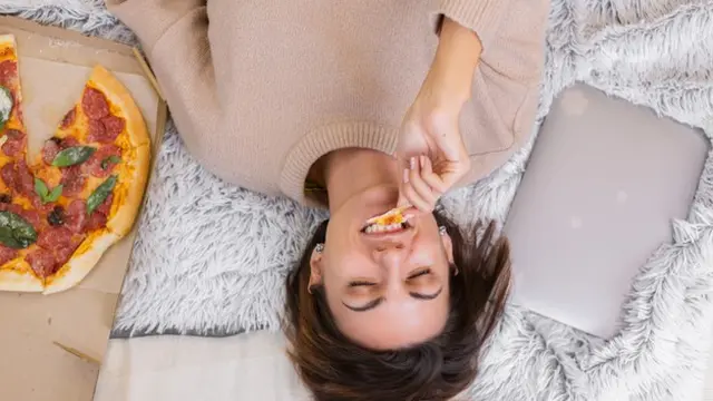 Tidak Tidur dan Menghindari Berbaring