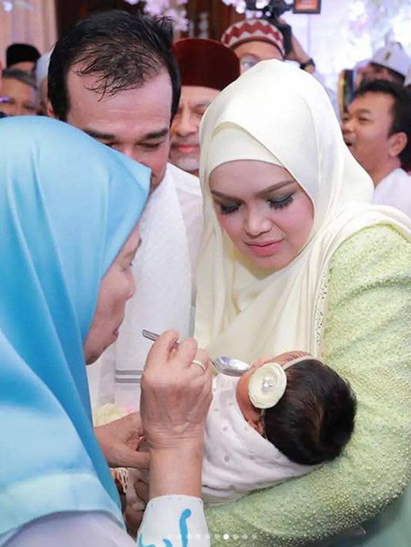 [Bintang] Siti Nurhaliza Gelar Acara Aqiqah