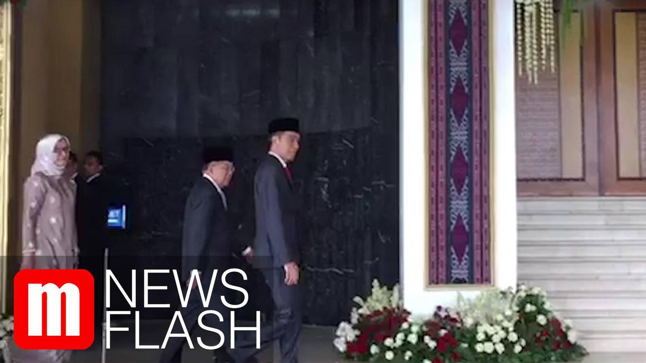 VIDEO: Jokowi-JK Hadiri Pelantikan Anggota DPR