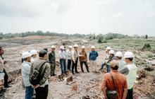 Jalan Longsor Samboja Barat Kaltim Sepanjang 100 Meter Diperbaiki PT Singlurus, Pipa PDAM Aman Terdistribusi