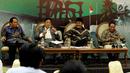 Ketua BURT, Anton Sihombing, Wakil Ketua DPR RI, Utut Adianto, Pakar Hukum Tata Negara, Jimly Asshiddiqie dan Ketua Komisi II DPR RI, Zainudin Amali dalam diskusi Dialektika Demokrasi di Kompleks Parlemen, Jakarta, Kamis (2/8). (Liputan6.com/Johan Tallo)