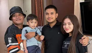 Nathalie Holscher dan Sule Kompak Ambil Rapor Adzam, Bikin Netizen Salut!