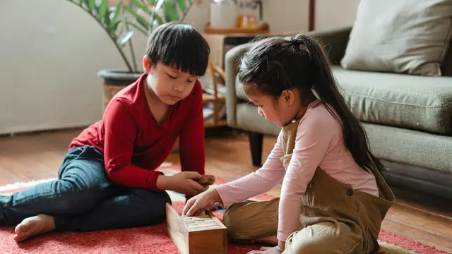 Mendorong Perilaku Positif dan Memujinya