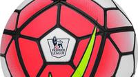Bola baru Liga Premier Inggris musim 2015-16.