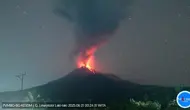 Kondisi erupsi Gunung Lewotobi Laki-Laki, NTT, 21 Juni 2025, pukul 00.24 WITA. (Badan Geologi).