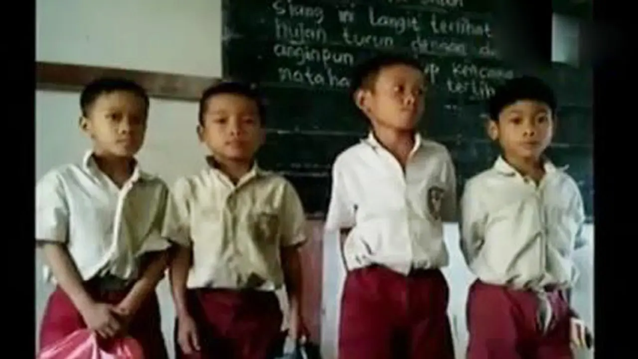 Siswa Minta Tas 