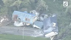 Gempa besar yang mengguncang Pulau Hokkaido Jepang memicu longsor di wilayah pegunungan Hokkaido Utara. Kerusakan parah juga menimpa rumah-rumah warga di wilayah tersebut.