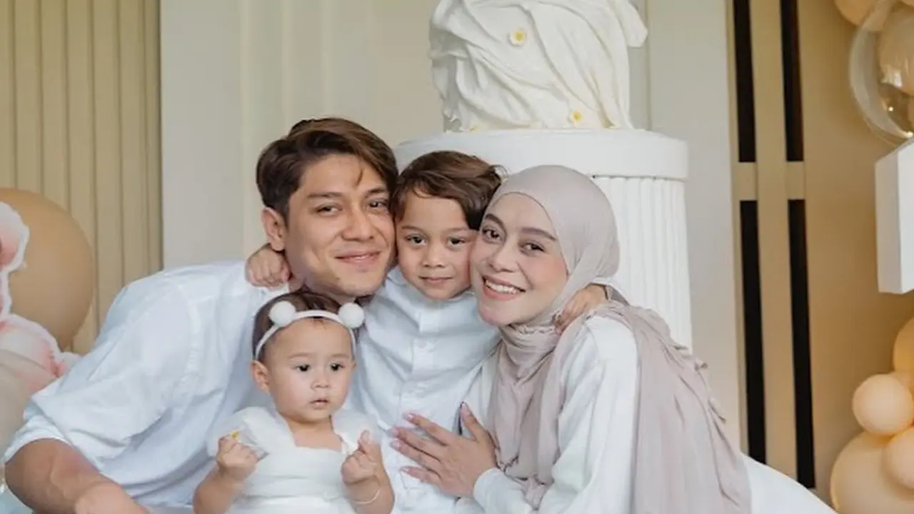 Lesti Kejora saat Rayakan Ulang Tahun Satu Tahun Putrinya. [@lestikejora]