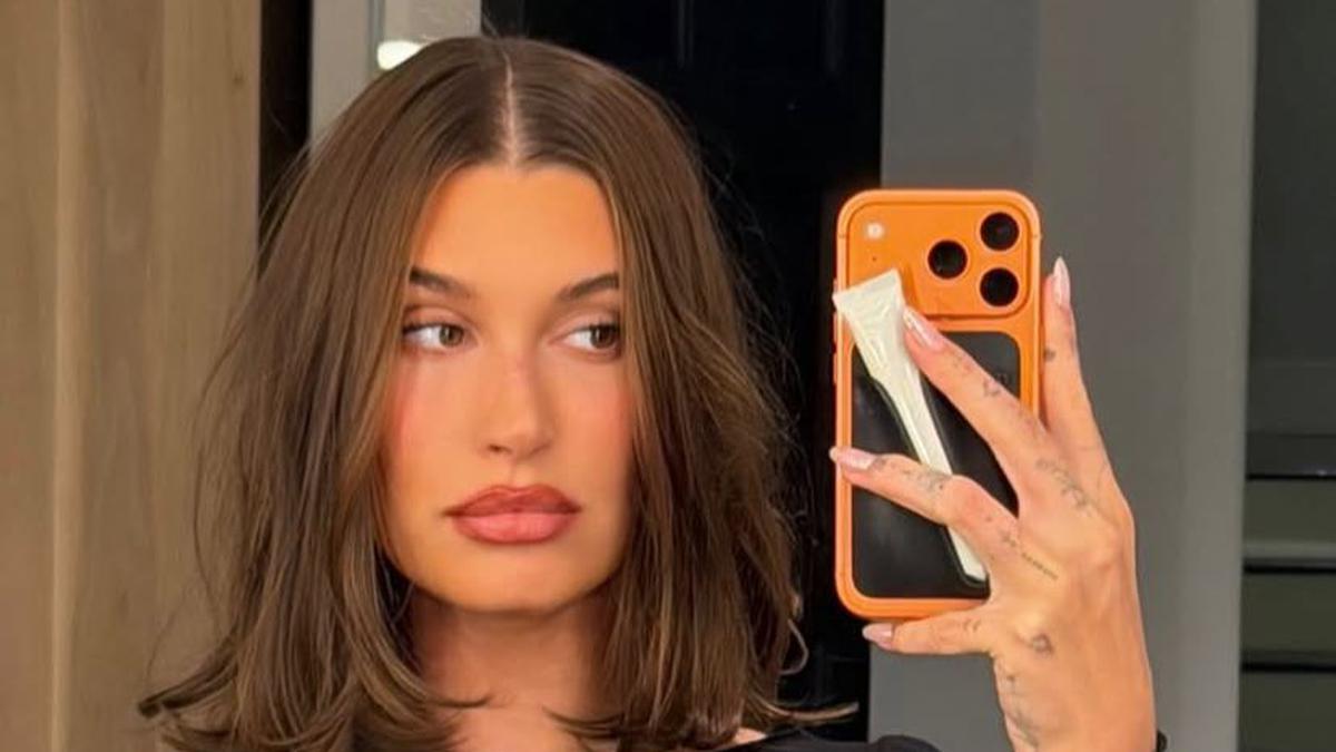 Rambut Baru Hailey Bieber, Potongan Bob Sebahu yang Bakal Ngetren di 2026