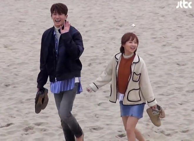 Park Bo Young Dan Park Hyung Sik Liburan Bersama Ke Bali