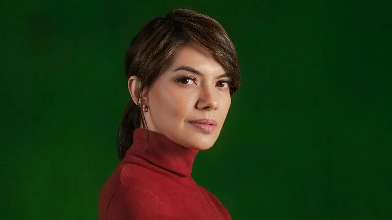 Turtleneck Jadi Cara Perempuan Ekspresikan Diri dalam Menggapai Mimpi