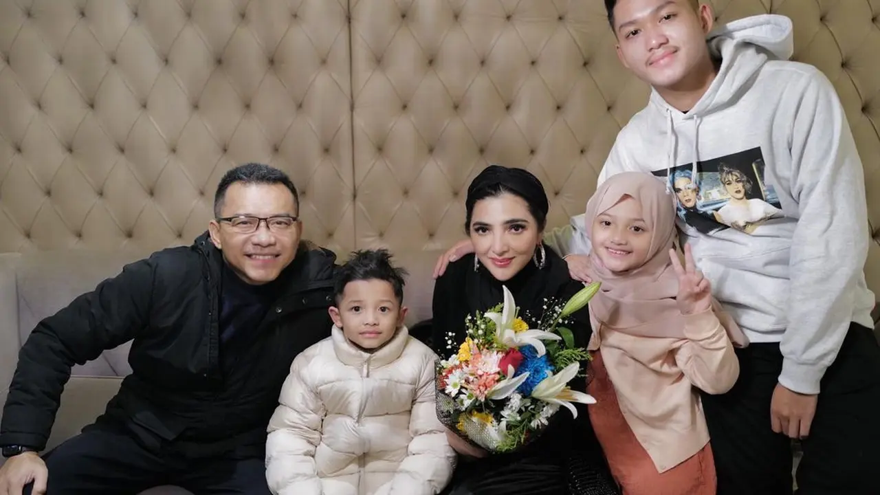 Ashanty Dibuat Nangis Terharu Dapat Kejutan dari Anak-Anak di Hari Ibu (Instagram.com/ashanty_ash))