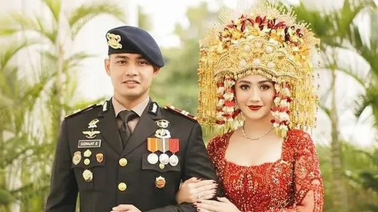 Potret Gagah Suami Febby Rastanty Kenakan Seragam Polisi Saat Prosesi Pedang Pora
