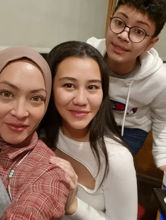 Angelina Sondakh dan Keanu Massaid (Instagram/angelinasondakh09)