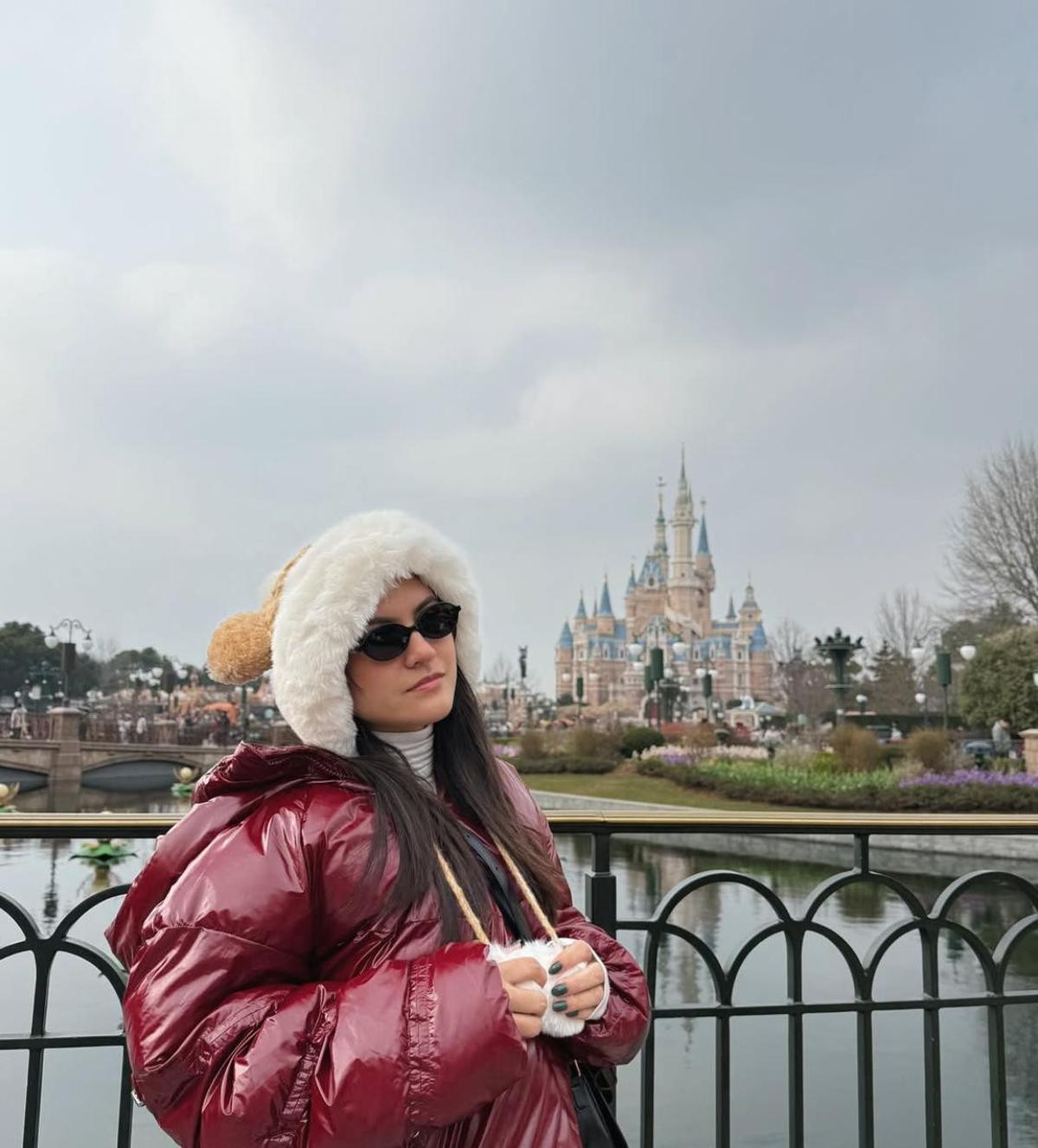 Marsha Aruan Seru-Seruan di Shanghai Disneyland, Eh Lagi-Lagi Bareng Vicky Syaputra!