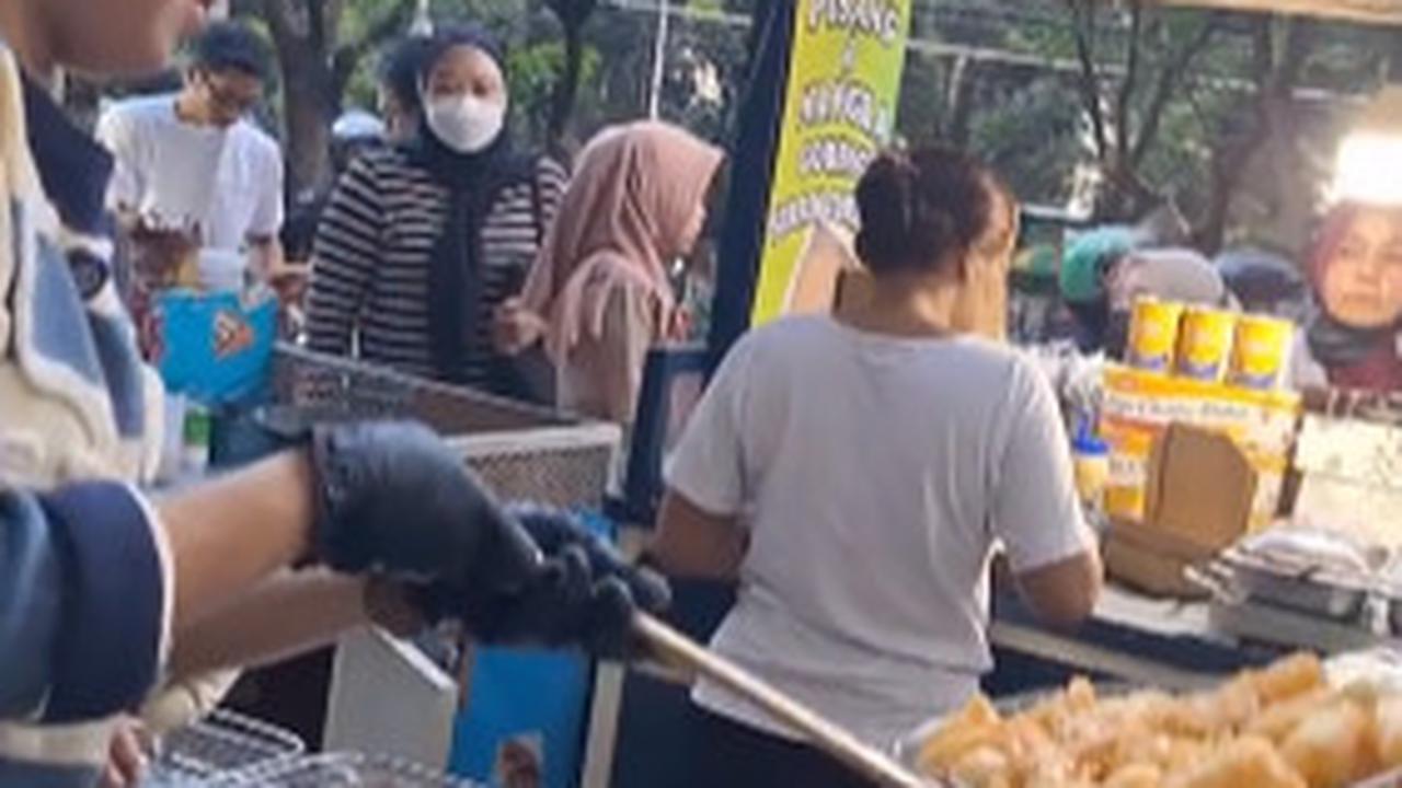 Penghasilan Tukang Gorengan ini 5 kali UMR