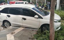 Belajar Mobil Berbuntut Tragis, Pemotor Tewas Usai Tertabrak